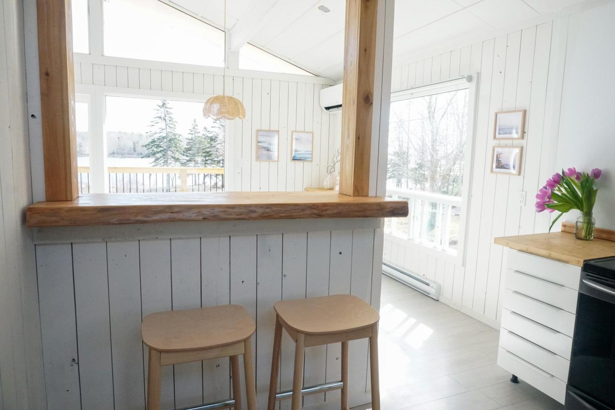 Blissful Oceanfront Cottage In Port Mouton Экстерьер фото