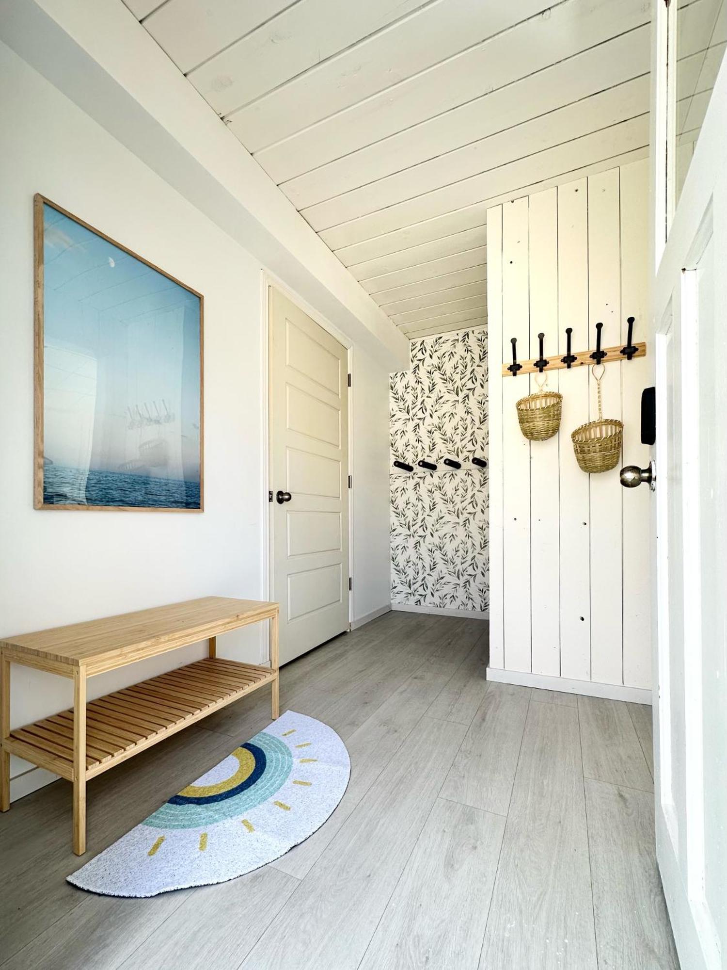 Blissful Oceanfront Cottage In Port Mouton Экстерьер фото